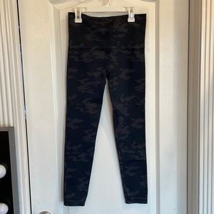 Spanx Gray Camo Leggings